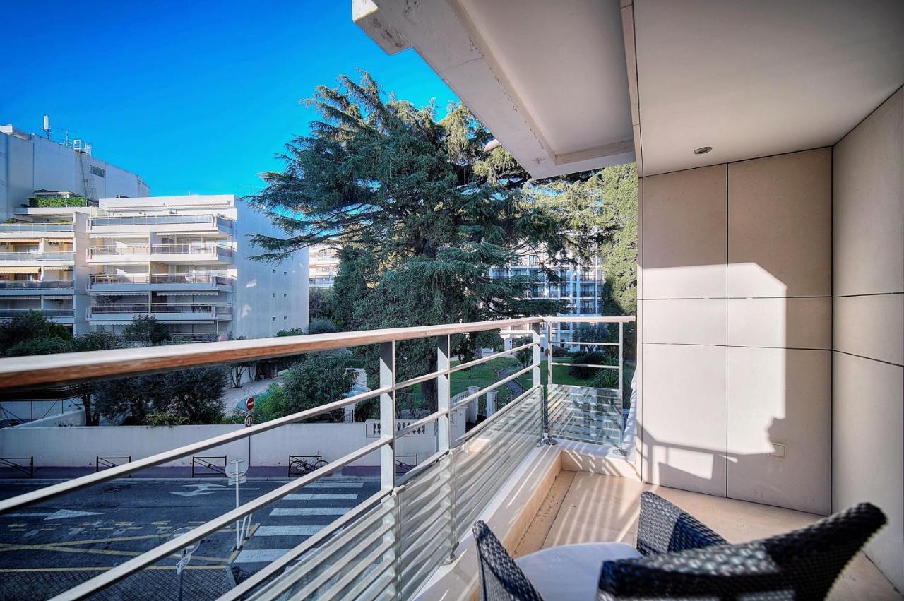 Carlton Riviera Канны Экстерьер фото