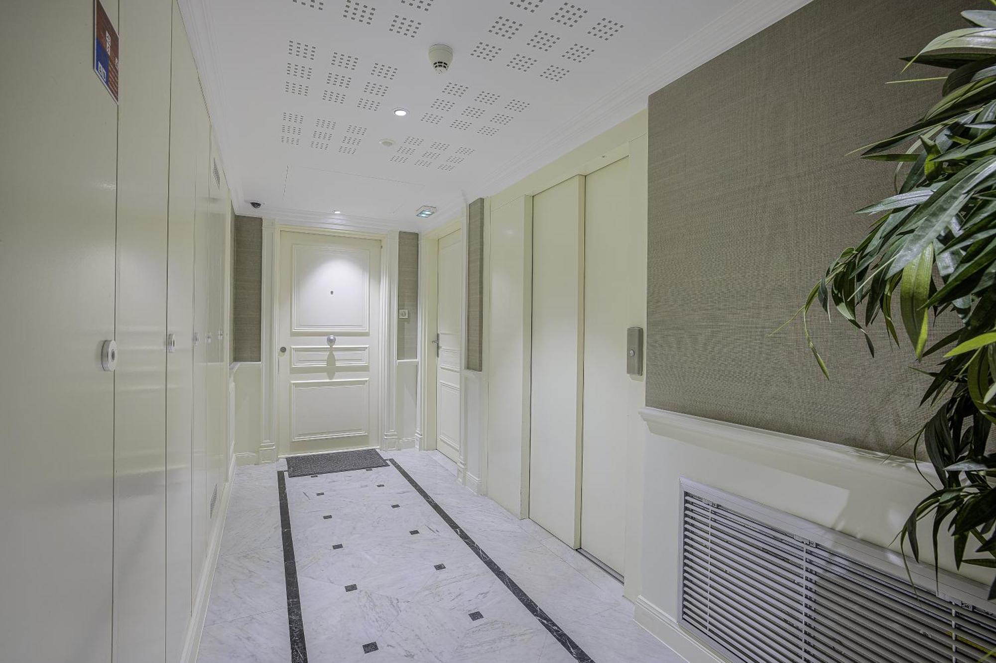 Carlton Riviera Канны Экстерьер фото