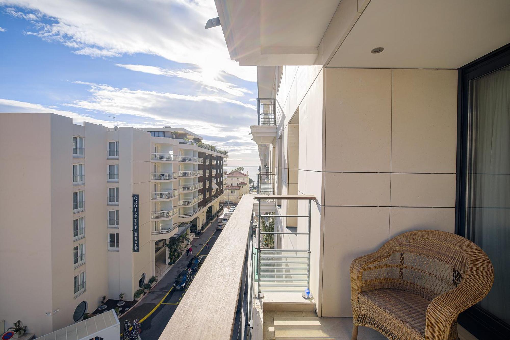 Carlton Riviera Канны Экстерьер фото