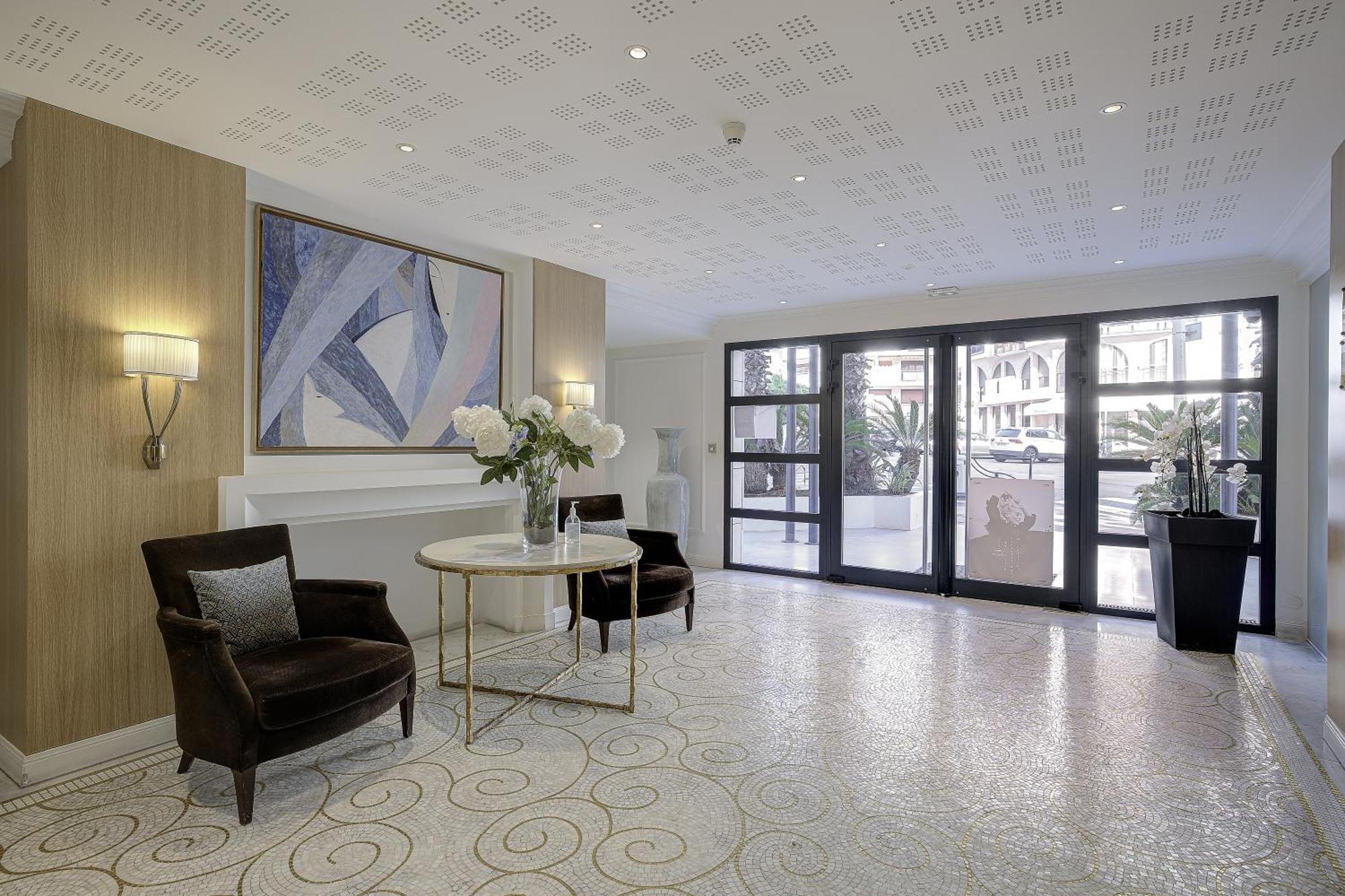 Carlton Riviera Канны Экстерьер фото