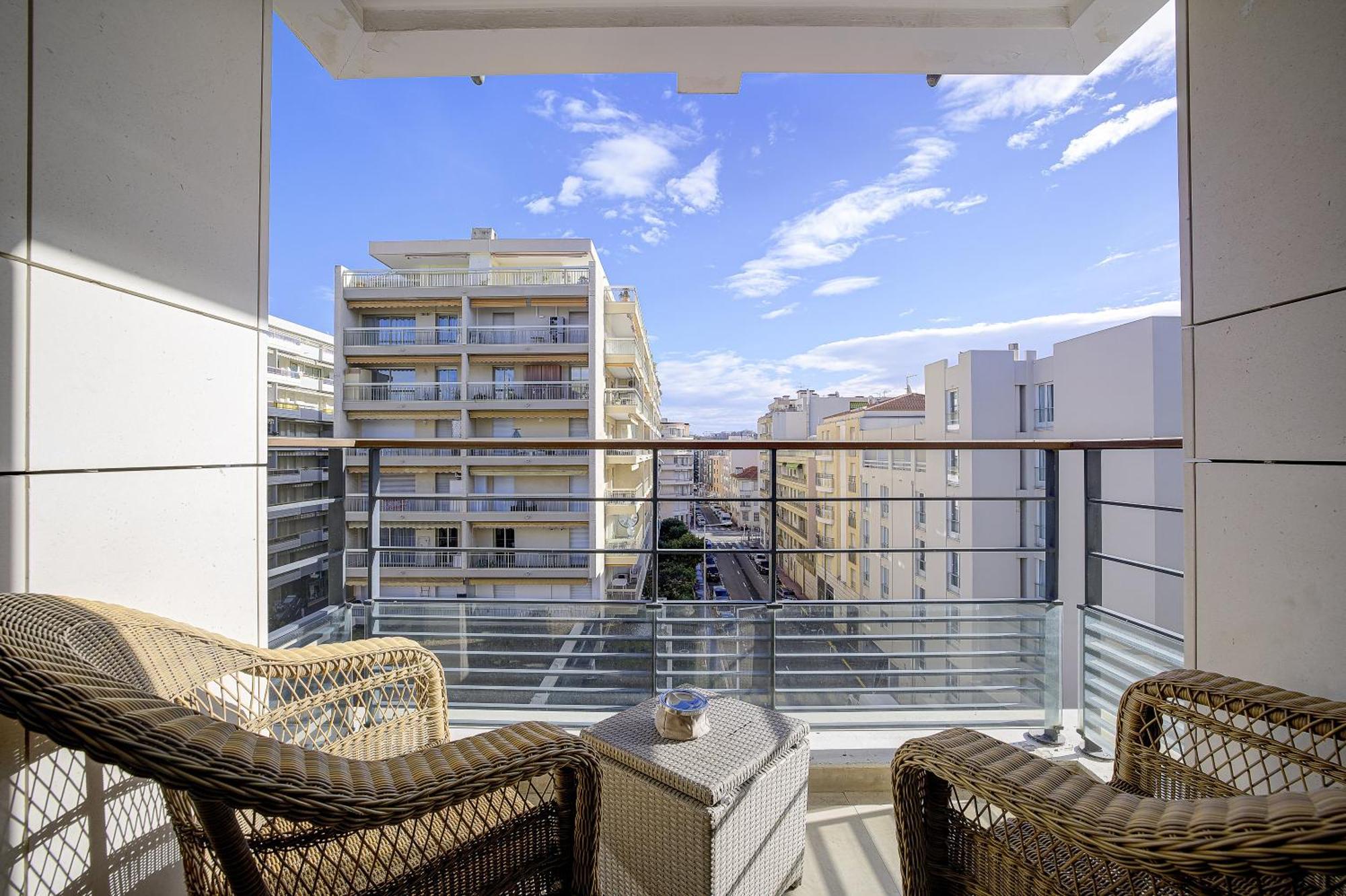 Carlton Riviera Канны Экстерьер фото
